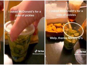 Minta Tambahan Acar Untuk Burger, Pelanggan Ini Diberi Segelas Penuh Minta Tambahan Acar Untuk Burger, Pelanggan Ini Diberi Segelas Penuh