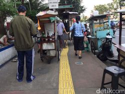 #SaveSiJalurKuning, Kenapa Lindungi Guiding Block Meski Tunanetra Sedikit?