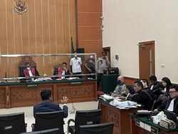 Ahli Meringankan Irjen Teddy Nilai Chat WA Difoto Manual Tak Sah Jadi Bukti