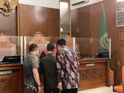 KPK Absen, Sidang Gugatan Penghentian Penyidikan Kasus Lili Pintauli Ditunda