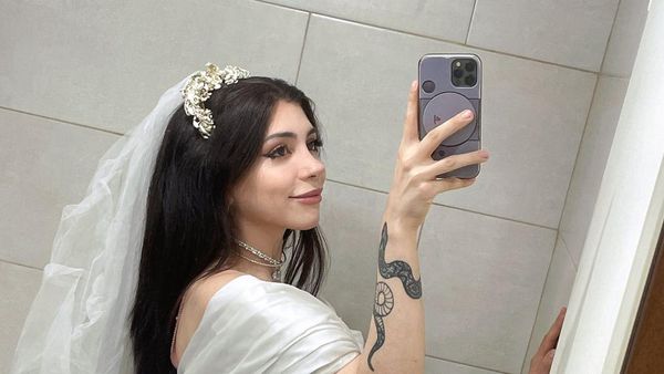 Potret Wanita yang Viral Nikahi Diri Sendiri, Baru Sehari Sudah Ingin Cerai