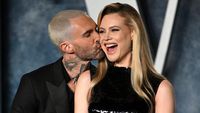 Kemesraan Adam Levine dan Behati Prinsloo Usai Heboh Kasus Perselingkuhan