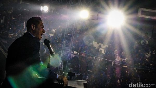 Potret AHY Beri Pidato Politik, Kader Demokrat Menyemut