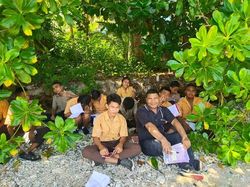 Aipda Charles dan Panggilan Hati Mengajar di Sekolah Perbatasan RI-Filipina