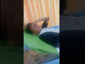 Anak SD di Blitar Bacok Teman Saat Main Bola: Penyebab-Kondisi Korban Anak SD di Blitar Bacok Teman Saat Main Bola: Penyebab-Kondisi Korban