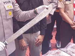 Penampakan Golok Gobang yang Dipakai Pelaku Bacok Pelajar di Pomad Bogor
