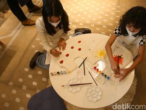 Seru! Pengunjung Bisa Belajar Seni Sambil Belanja di Mal Ini Seru! Pengunjung Bisa Belajar Seni Sambil Belanja di Mal Ini