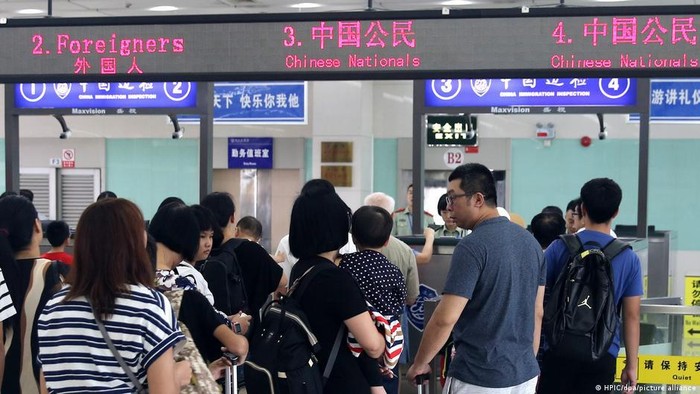 Cina akan Terbitkan Berbagai Visa untuk Turis Asing Cina akan Terbitkan Berbagai Visa untuk Turis Asing