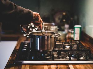 Gegara Masak Malam Hari, Pria Ini Ribut dengan Tetangganya Sendiri Gegara Masak Malam Hari, Pria Ini Ribut dengan Tetangganya Sendiri
