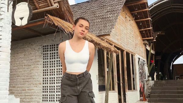 5 Potret Dosma Hazenbosch, Pesinetron Berdarah Belanda yang Selalu Dapat Peran Antagonis