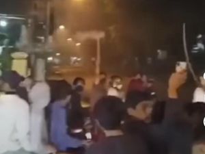 Sejumlah Gangster Bawa Samurai yang Teror Wonoayu Sidoarjo Ditangkap Sejumlah Gangster Bawa Samurai yang Teror Wonoayu Sidoarjo Ditangkap