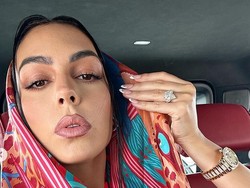 Georgina Rodriguez Pacar Ronaldo Pakai Dress Seksi di Arab, Disindir Prostitusi