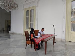 Jokowi dan Iriana Resmi Terdaftar Sebagai Pemilih Pemilu 2024