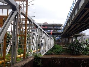 Masih Dibangun, Jembatan Baru di Dukuh Atas Kapan Beroperasi?