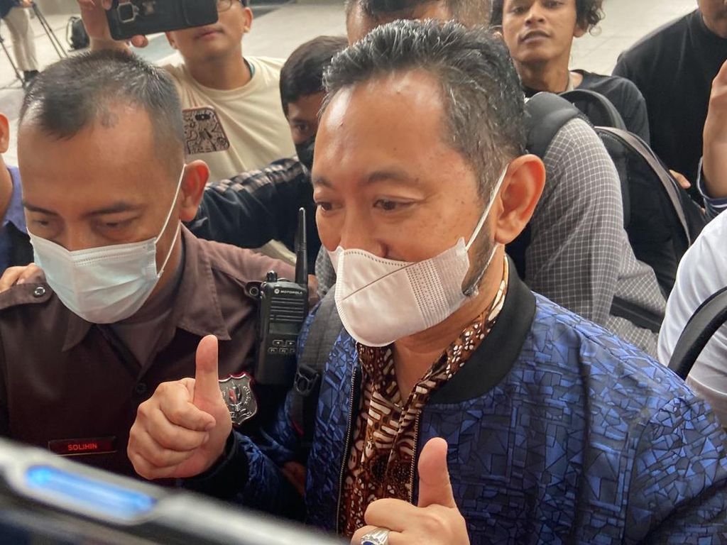Kepala Bea Cukai Makassar Penuhi Panggilan KPK untuk Klarifikasi LHKPN