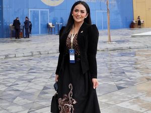 Harta Rp 32 M, Intip Garasi Krisdayanti yang Maju Pilwali Kota Batu Harta Rp 32 M, Intip Garasi Krisdayanti yang Maju Pilwali Kota Batu