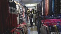 Baju Bekas Ilegal Banjiri RI, Harga Nyaris 20 Kali Lebih Murah