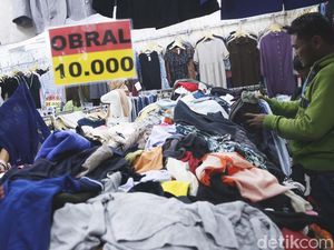 Awas! Importir Baju Bekas Bisa Dibui 5 Tahun dan Denda Rp 5 M Awas! Importir Baju Bekas Bisa Dibui 5 Tahun dan Denda Rp 5 M