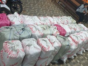 Polisi Gagalkan Penyelundupan 2.400 Botol Miras Cap Tikus di Pelabuhan Manado