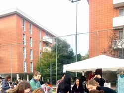 Kisah Nadia Balqis, Mahasiswa Unair di Eropa yang Kenalkan Batik