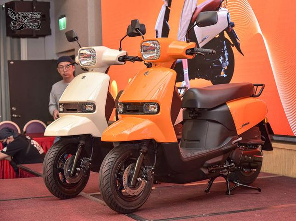 Suzuki Rilis Motor Matik Baru: Tampang Tak Biasa, Harga Rp 28 Jutaan Suzuki Rilis Motor Matik Baru: Tampang Tak Biasa, Harga Rp 28 Jutaan