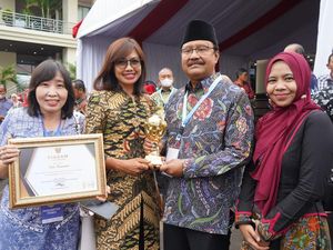 Jaminan Kesehatan Capai 100%, Kota Pasuruan Raih Penghargaan UHC Jaminan Kesehatan Capai 100%, Kota Pasuruan Raih Penghargaan UHC