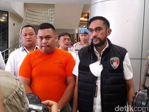 Potret Ajudan Pribadi Dulu Kerap Tampil Wah Kini Berbaju Tahanan