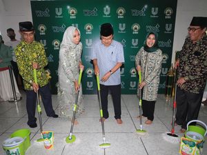 Aksi Gerakan Masjid Bersih Jelang Ramadan