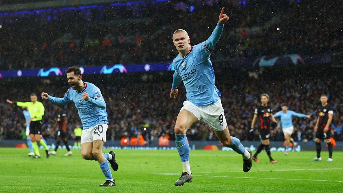 Erling Haaland mencetak lima gol ke gawang RB Leipzig (Foto: REUTERS/Molly Darlington)