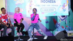 Aksi Soraya Larasati di Pemaparan Lazada Run Indonesia
