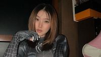 5 Potret Anastasya Khosasih Jadi Spider-Man Hitam, Awas Terperangkap Jaringnya!