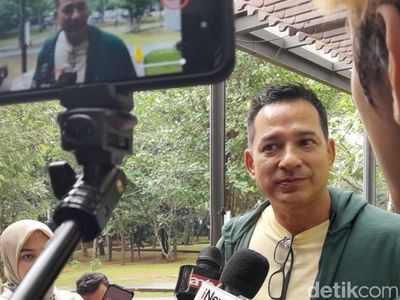 Jurus Awet Muda ala Ari Wibowo, Bikin Tetap Bugar di Usia 52 Tahun