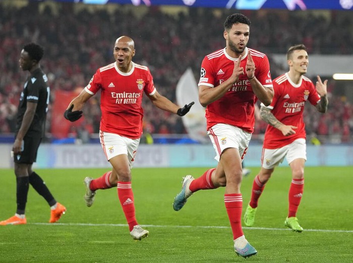 Benfica's Goncalo Ramos celebrates after scoring his side's second goal during the Champions League, round of 16, second leg soccer match between Benfica and Club Brugge at the Luz stadium in Lisbon, Portugal, Tuesday, March 7, 2023. (AP Photo/Armando Franca)