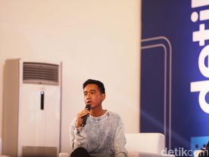 Gibran Bocorkan Siasat Tumbuhkan Ekonomi Solo di #DemiIndonesia UNS Gibran Bocorkan Siasat Tumbuhkan Ekonomi Solo di #DemiIndonesia UNS