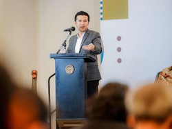 Anak Muda Cenderung Pragmatis dan Apolitis, Emil: Solusinya Meritrokrasi