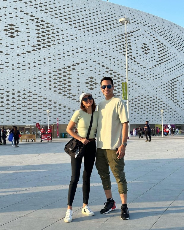 Gaya Donna Agnesia dan Darius Sinathrya. Foto: Instagram.com/dagnesia Gaya Donna Agnesia dan Darius Sinathrya. Foto: Instagram.com/dagnesia