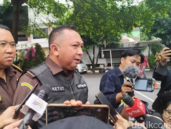 Kejagung Heran Adik Menkominfo Gak Ada Jabatan Tapi Nikmati Fasilitas