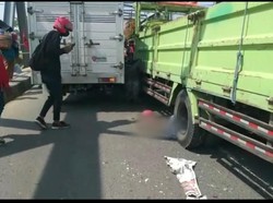 Guru TK Tewas Tertabrak Truk di Jembatan Kalikethek Bojonegoro