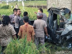 Pasutri Tewas dalam Laka Pikap vs KA Pemilik Papua Water Park Probolinggo