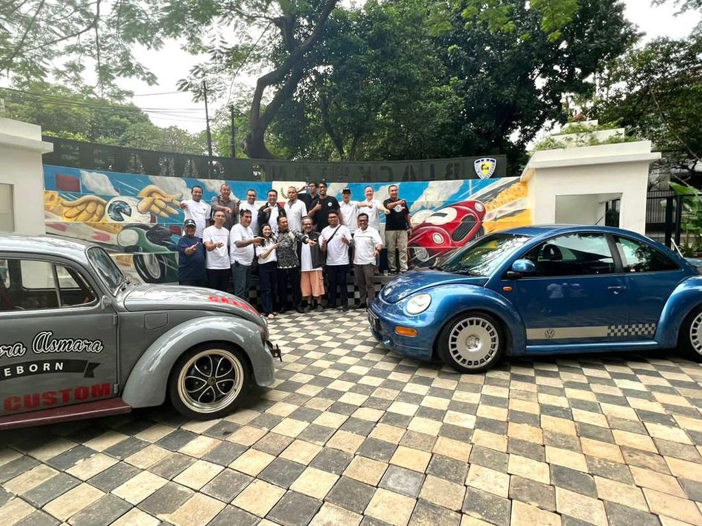 Bamsoet Dukung Event Temu Kangen Penggemar Mobil Klasik di Jakarta