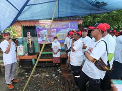 Komunitas Sopir Truk Pendukung Ganjar Bantu UMKM di Tanjung Priok