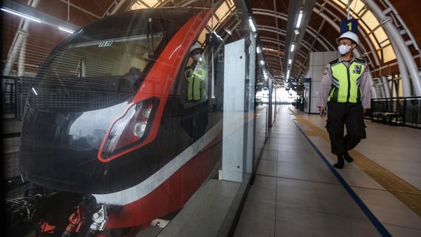 Tanpa Masinis, Begini Rasanya Menjajal Kereta LRT Jabodebek