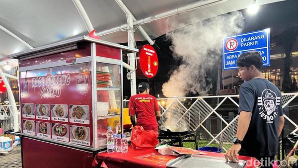 Nikmatnya Nasi Goreng China Halal Berbumbu Medok di Gading Serpong