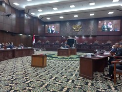 Panas! Skor Pemilihan Ketua MK Imbang 4:4