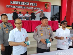Polisi di Batam Gagalkan 10 PMI Ilegal Dijadikan CS Judi Online di Kamboja