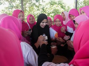 Relawan Sandiaga Beri Pelatihan Pembuatan Sabun-Karbol di Brebes Relawan Sandiaga Beri Pelatihan Pembuatan Sabun-Karbol di Brebes