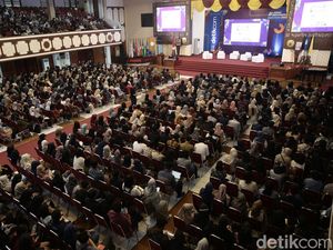 Sederet Kemeriahan di Acara #DemiIndonesia Goes to Campus UNS Solo