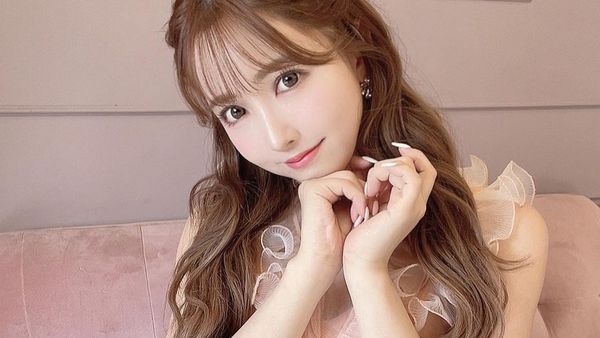 8 Potret Yua Mikami, Bintang JAV Pensiun di Usia 30 Tahun