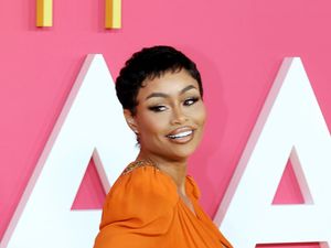 Blac Chyna Mengaku Payudaranya Jadi Benyek Setelah Operasi Pengecilan Implan Blac Chyna Mengaku Payudaranya Jadi Benyek Setelah Operasi Pengecilan Implan
