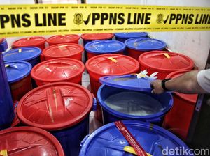 Jurus BPOM Tindak Peredaran Kosmetik Ilegal Jurus BPOM Tindak Peredaran Kosmetik Ilegal